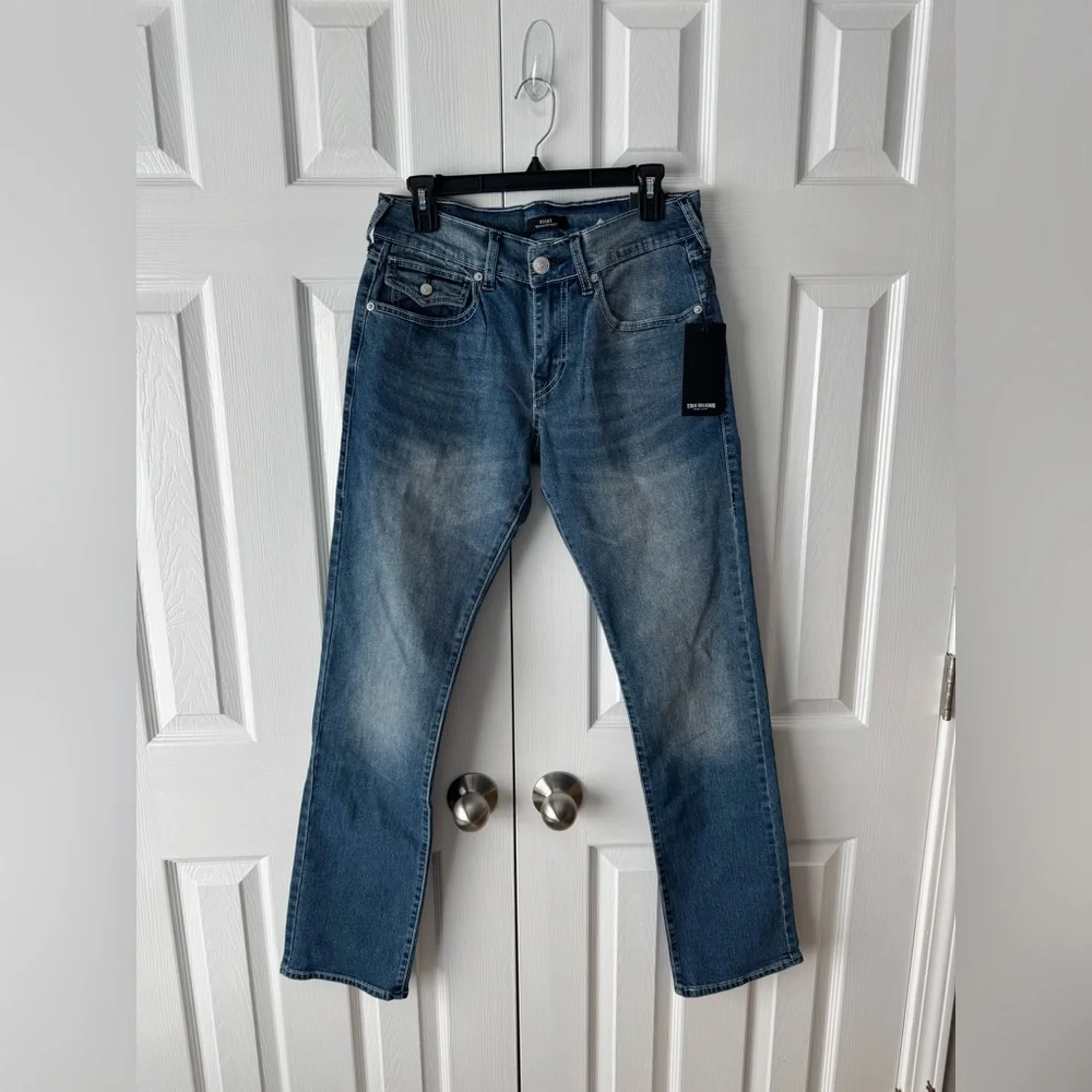 True Religion Medium Wash Contrast Stitch Mid Blue Relaxed Straight Jeans 29x34